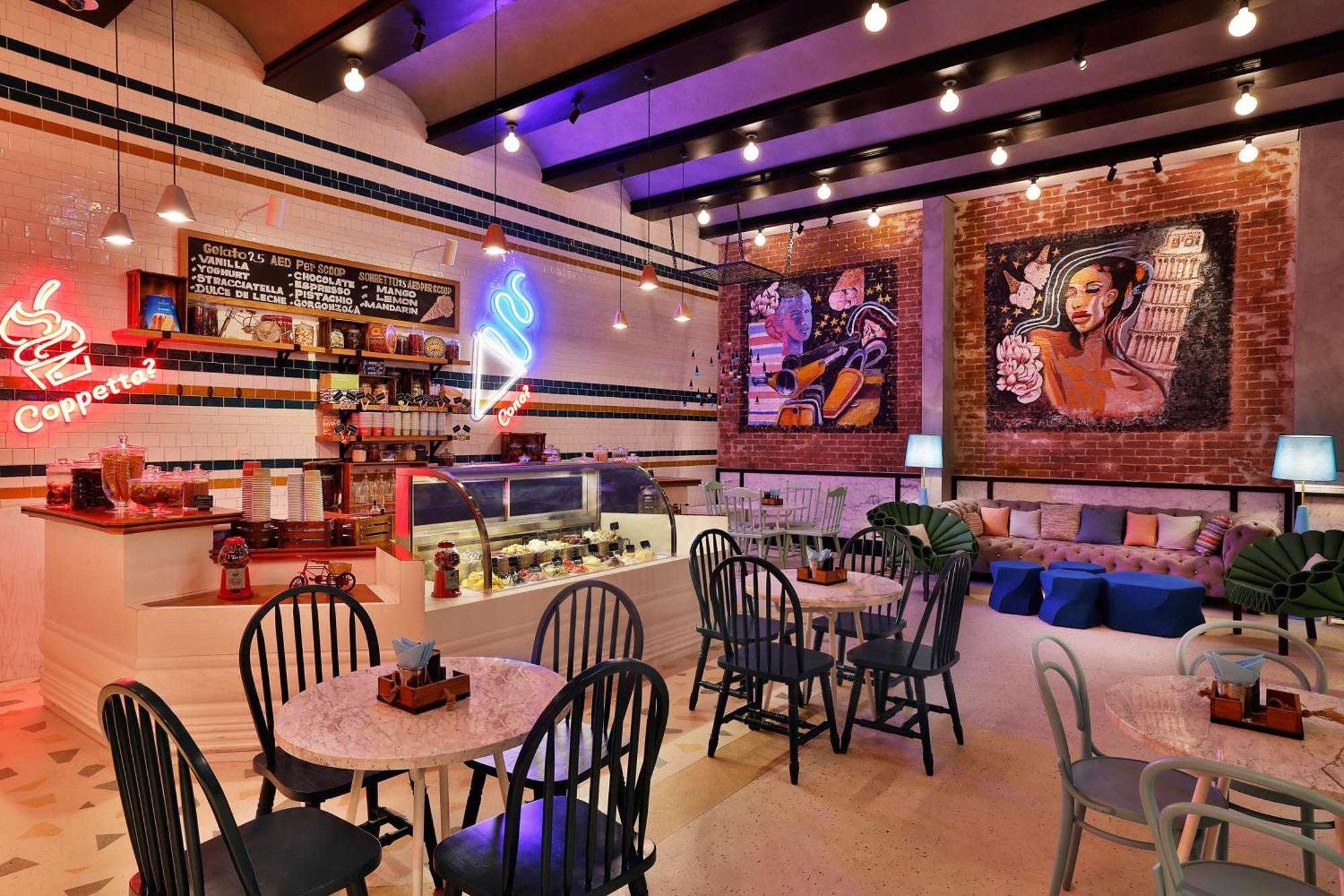 Marriott Resort Palm Jumeirah, דובאי מראה חיצוני תמונה Interior of a typical café